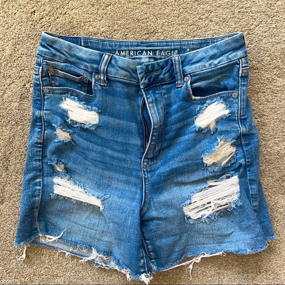 American Eagle high waisted cut-off shorts